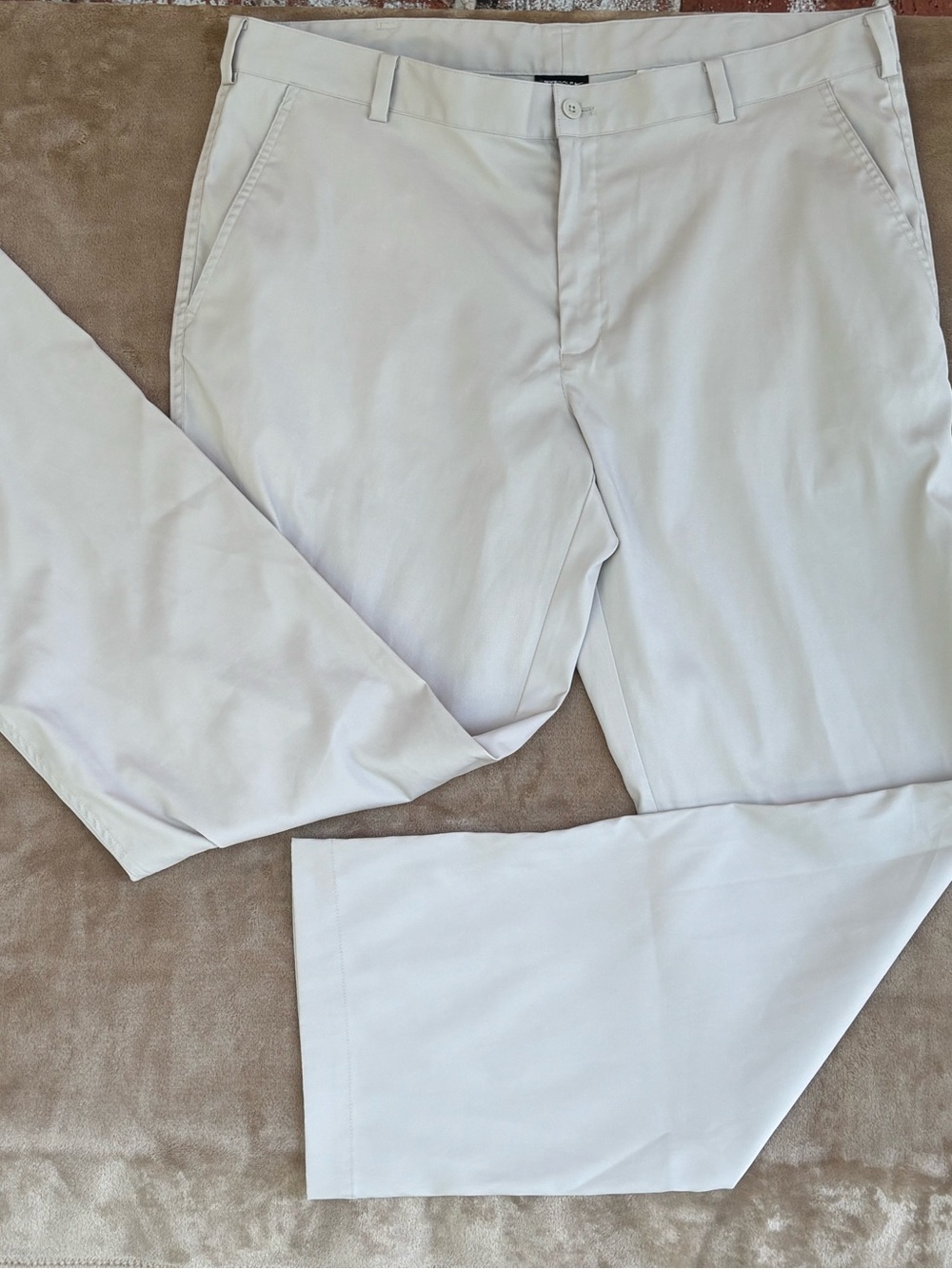 Mens Nike Golf Flat Front Performance Pants, 38x32, wrinkle free, lightweight